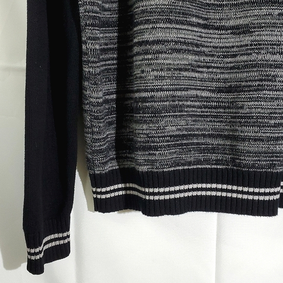 Unlisted by Kenneth Cole Grey/Black 100% Cotton Long Sleeve Knit Sweater - Large - Picture 11 of 12
